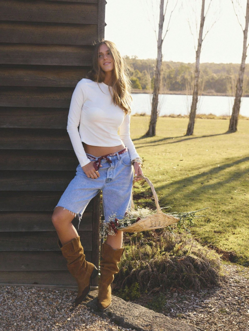 Emily Feld for Aralina clothing 2025 15