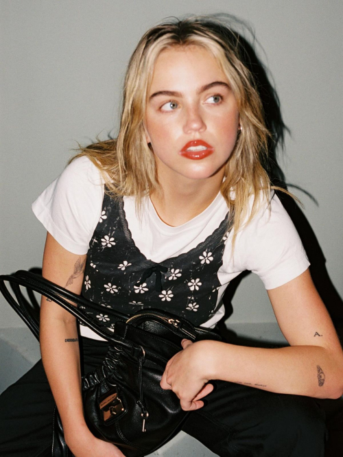 Emma Brooks photoshoot, August 2025 10