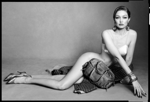 Gigi Hadid V Magazine Fall issue, 2025 2
