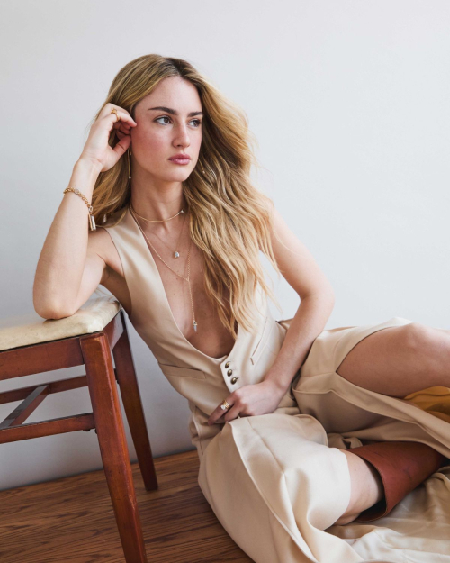 Grace Van Patten Elle USA, August 2025