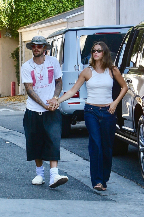 Hailey and Justin Bieber out for smoothies LA, August 2025
