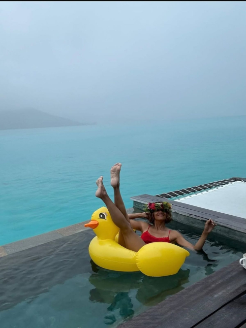 Halle Berry glows in Instagram photos, August 2025 4