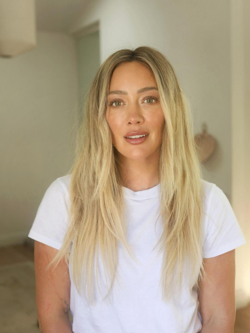 Hilary Duff posts Instagram photos, August 2025 1
