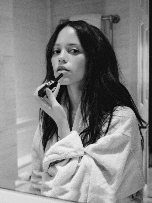 Jenna Ortega for Vogue, August 2025 4