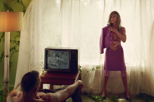 Jennifer Aniston Vanity Fair Feature, September 2025 2