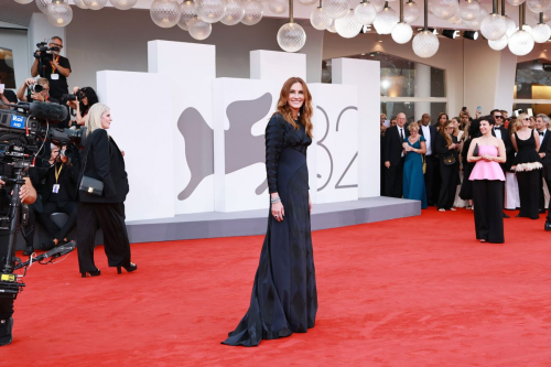 Julia Roberts at After The Hunt premiere Venice, August 2025 1