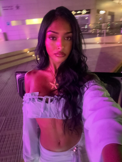 Kaaviya Sambasivam Instagram pics, August 2025 10