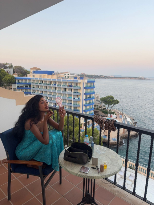 Kaaviya Sambasivam shares Instagram photos, August 2025 3