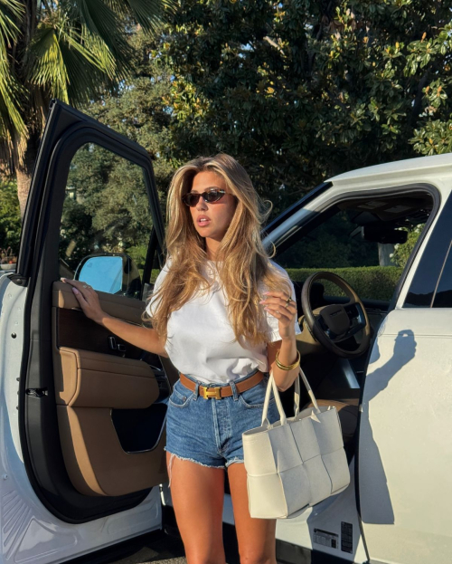 Kara Del Toro poses in Instagram photo, August 2025 8