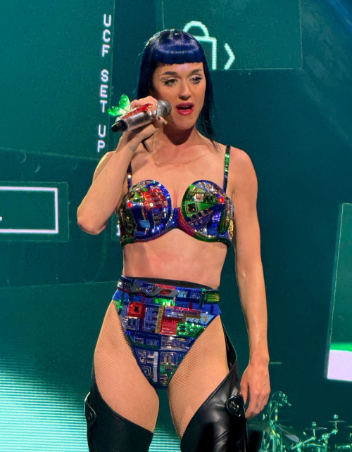 Katy Perry Lifetimes Tour Wells Fargo Center Philly, August 2025 9