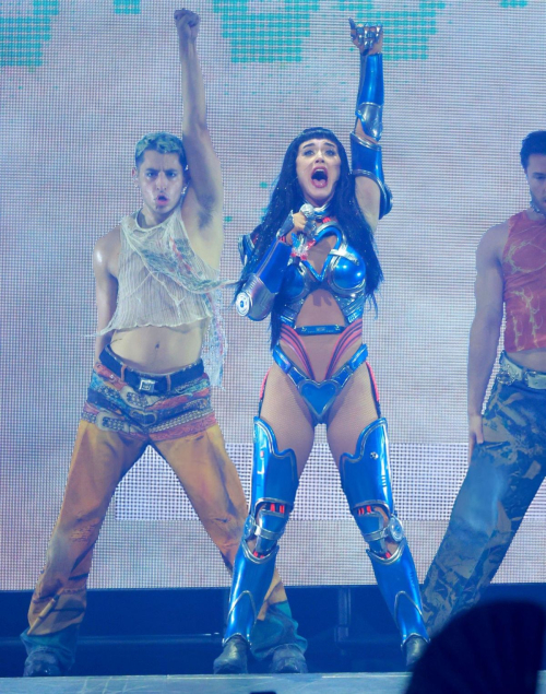 Katy Perry live in Nashville, August 2025 6