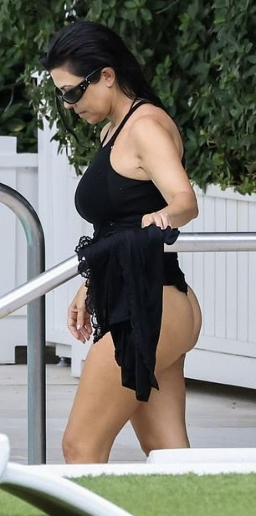 Kourtney Kardashian in swimsuit at Miami Beach, August 2025 6