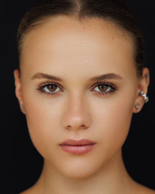 Kristina Shmidt in a chic photoshoot, July 2025 3