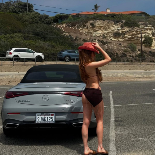 Larsen Thompson shares stylish Instagram photos, August 2025 3