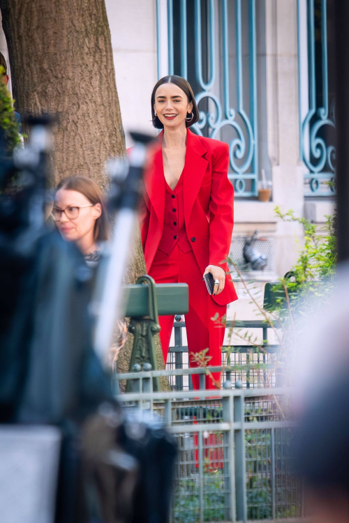 Lily Collins on Set of Emily in Paris, August 2025 4