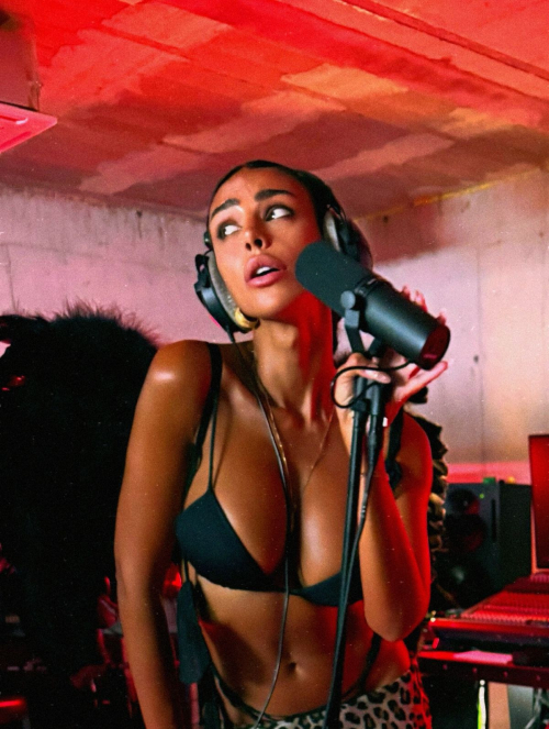 Madalina Ghenea shares Instagram photos, August 2025 4