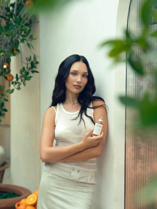 Maddie Ziegler at a photoshoot, Aug 2025 4