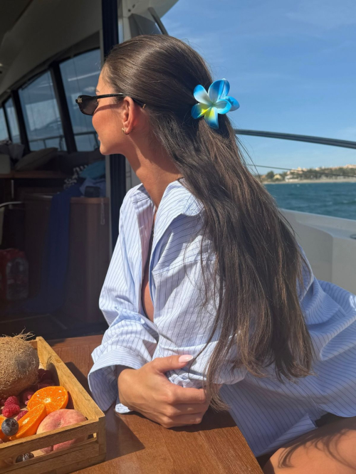 Maddy Cheary stuns in Instagram photo, August 2025 1