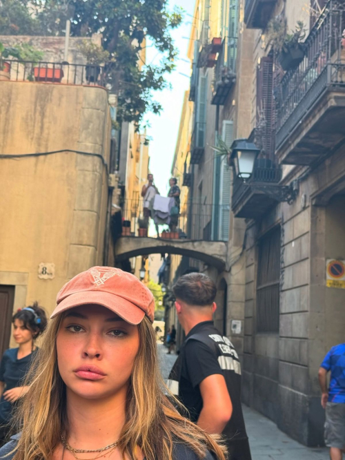 Madelyn Cline shares Instagram photos, August 2025 3