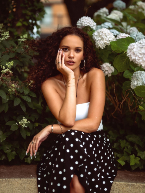 Madison Pettis chic look in photoshoot, August 2025