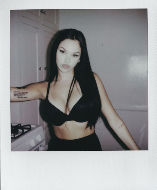Maggie Lindemann posts Instagram photos, August 2025 6