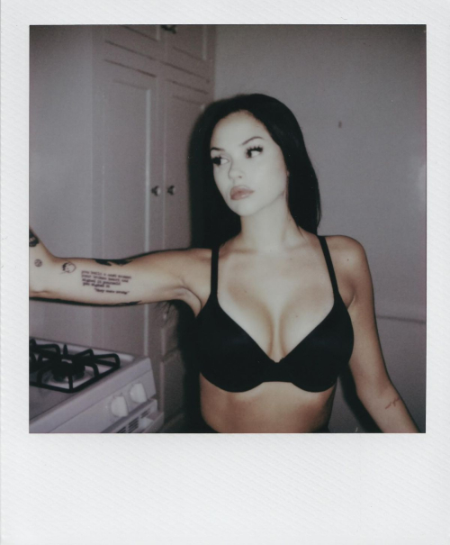 Maggie Lindemann posts Instagram photos, August 2025 7