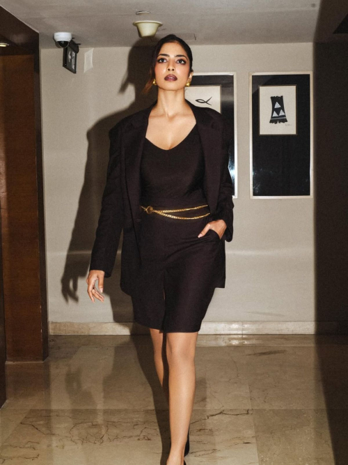 Malavika Mohanan in WeWomenWant BTS photoshoot, August 2025 5