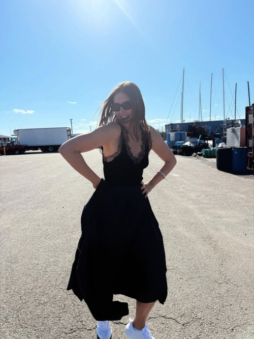 Maria Sharapova shines in Instagram photos, August 2025 4