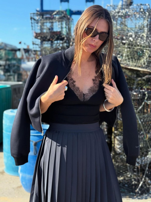 Maria Sharapova shines in Instagram photos, August 2025 7