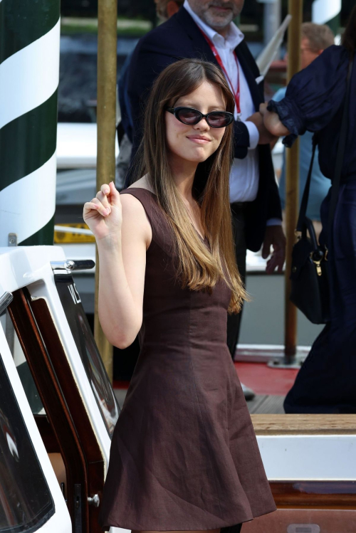 Mia Goth arrives at Hotel Excelsior Venice, August 2025 5
