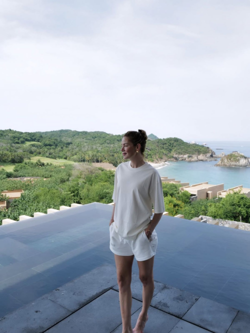 Michelle Monaghan looks radiant in Instagram photo, August 2025 3