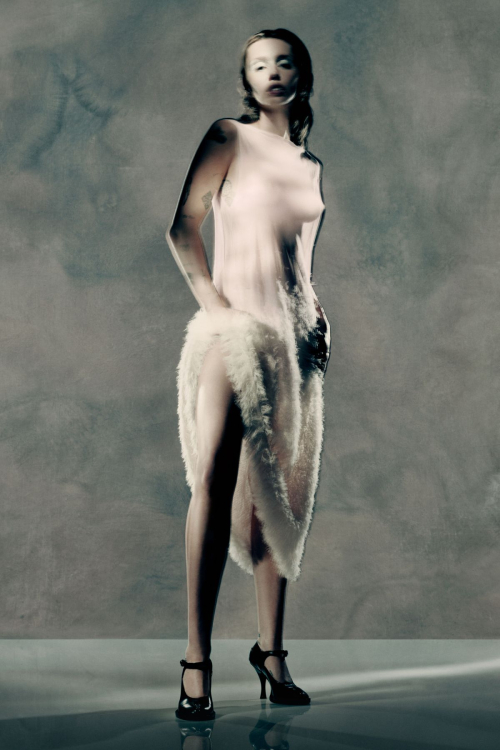 Miley Cyrus for Maison Margiela AW25, August 2025 2