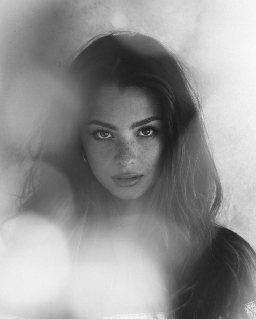 Mishka Silva at a Photoshoot, August 2025 1