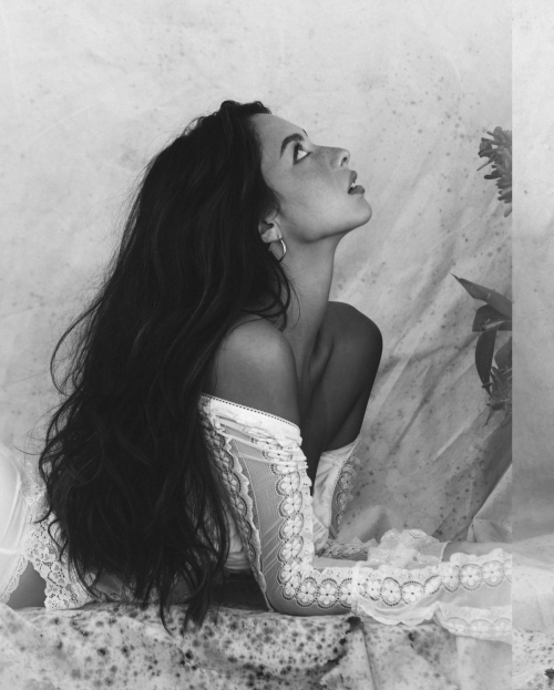 Mishka Silva at a Photoshoot, August 2025 4