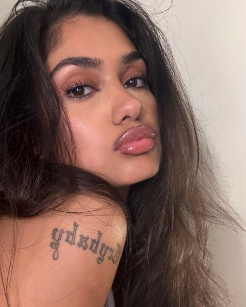 Naaz Torbati shares Instagram photos, August 2025 5