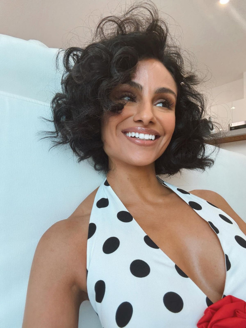 Nazanin Mandi Instagram photos, Aug 2025 6