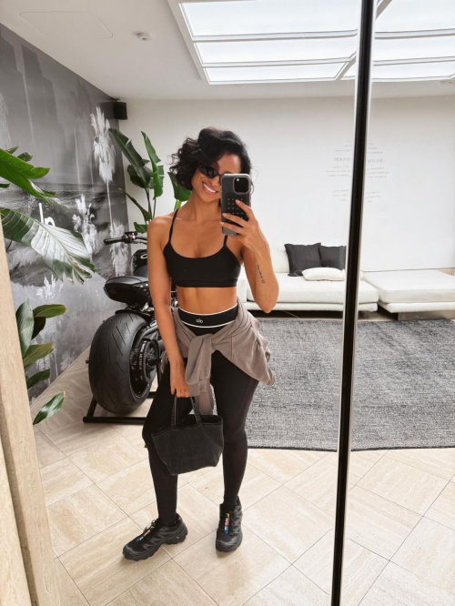 Nazanin Mandi on Instagram, August 2025 2