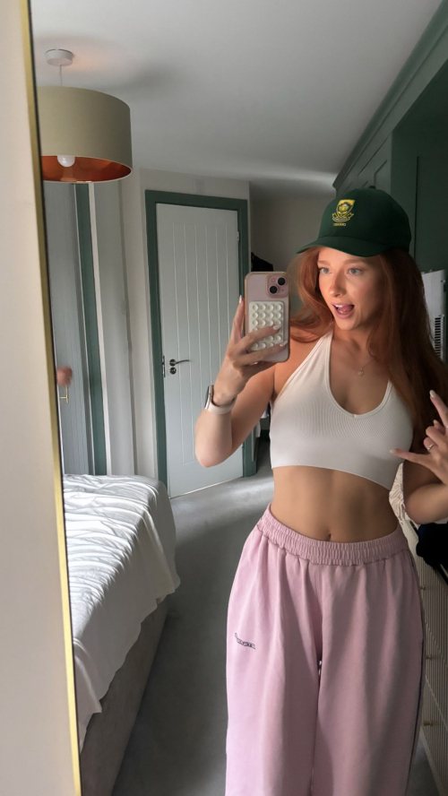 Phoebe Ginger shares Instagram photos, August 2025 1