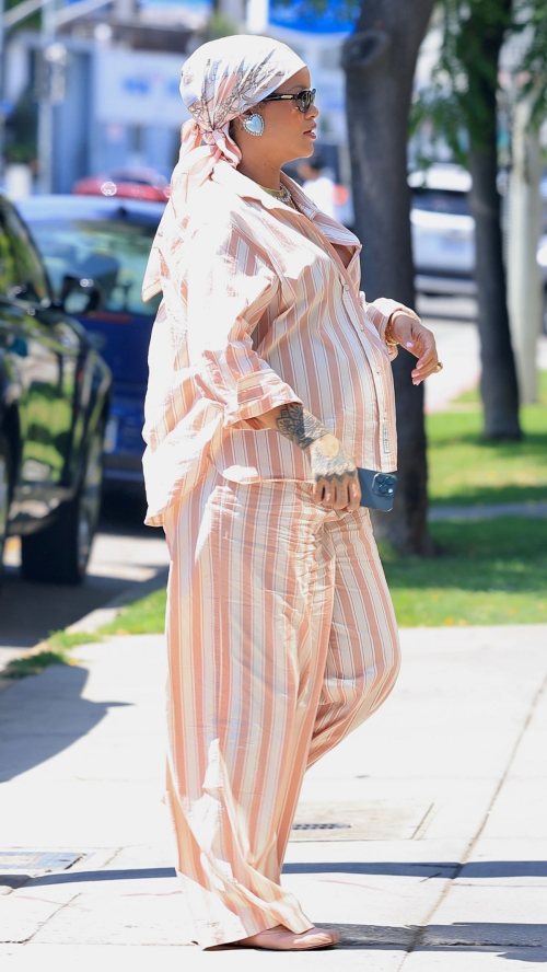 Pregnant Rihanna Savage X Fenty outing LA, August 2025 4