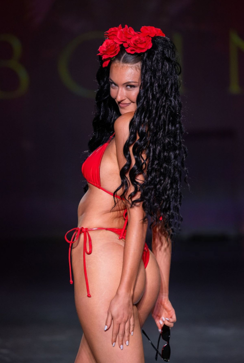 Rachel Pizzolato Swim Week Las Vegas Runway, August 2025 10