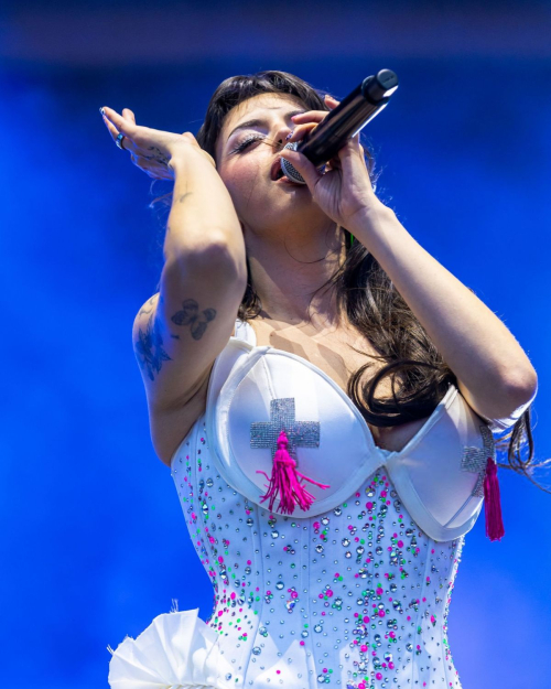 Rebecca Black performs at Lollapalooza Chicago, August 2025 1