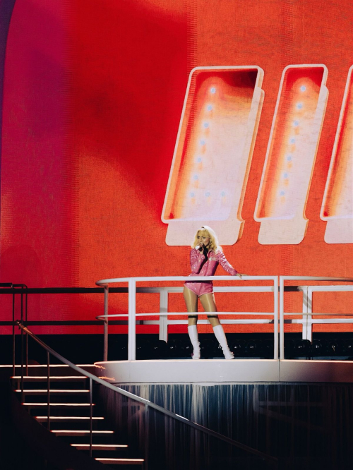 Sabrina Carpenter at Lollapalooza Chicago 6