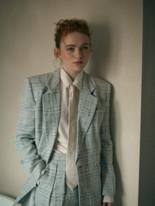 Sadie Sink wows in Instagram photo, August 2025 3