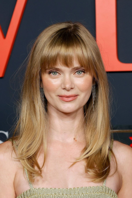 Sara Paxton at Weapons premiere in Los Angeles 5