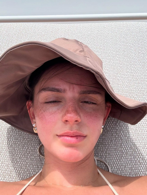 Savannah Demers stuns in Instagram photo, August 2025 1