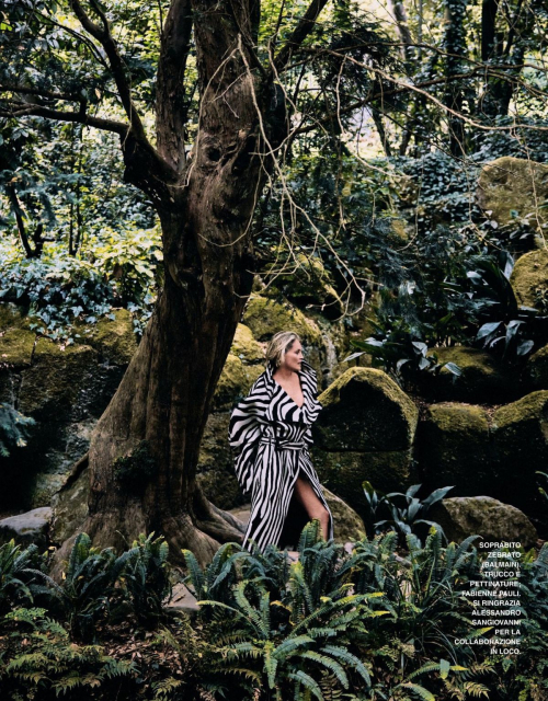 Sharon Stone Grazia Italy feature, August 2025 3