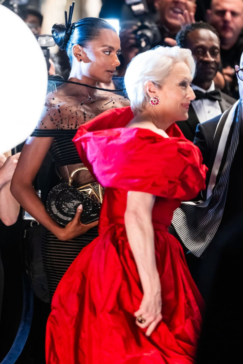 Simone Ashley and Meryl Streep on set in NYC, August 2025 2