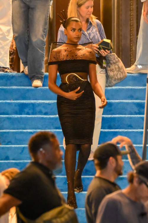 Simone Ashley and Meryl Streep on set in NYC, August 2025 3
