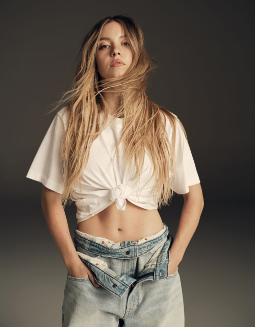 Sydney Sweeney American Eagle Fall 2025 Campaign, August 2025 15