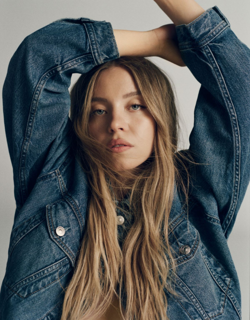 Sydney Sweeney American Eagle Fall 2025 Campaign, August 2025 23
